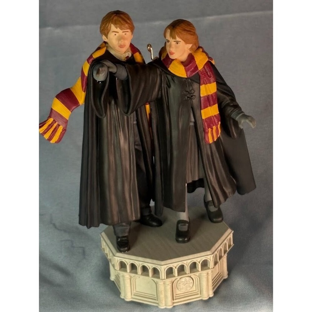 Hallmark Harry Potter Ornament OS Multicolor Ron Weasley Hermione Granger 2024 - Picture 2 of 6